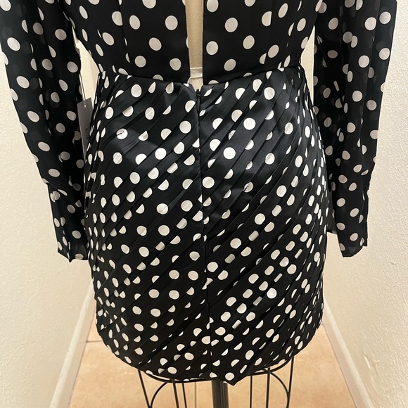 Ronny Kobo mini dress, polka dot long sleeved open back large bow tie. - Picture 5 of 5